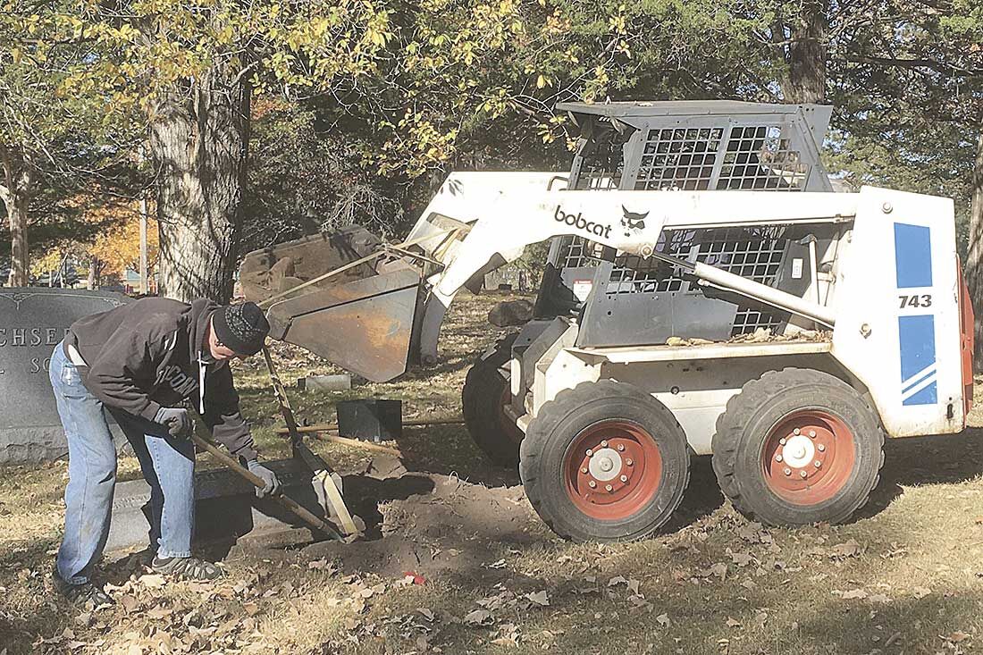 Mount Hope Cemetery clean up